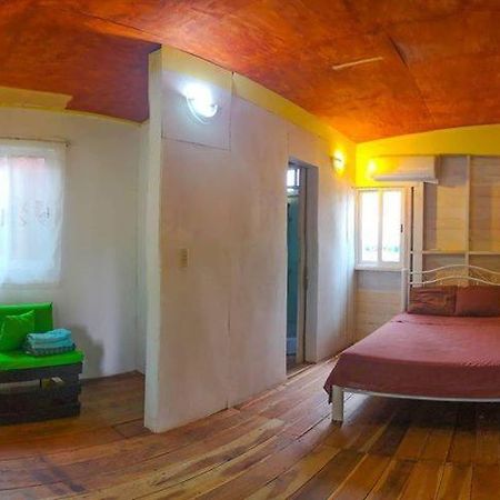 Green Monkey Hostel Bacalar Luaran gambar